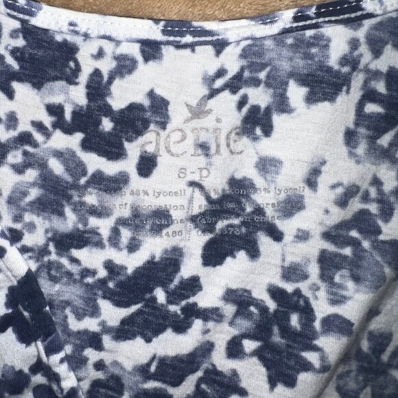 Aerie Small Floral V-Neck Tank‎ Top Blue White C03 - Picture 3 of 6